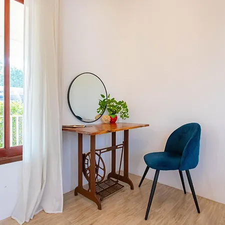 Vawa Guesthouse Kanchanaburi Buitenkant foto